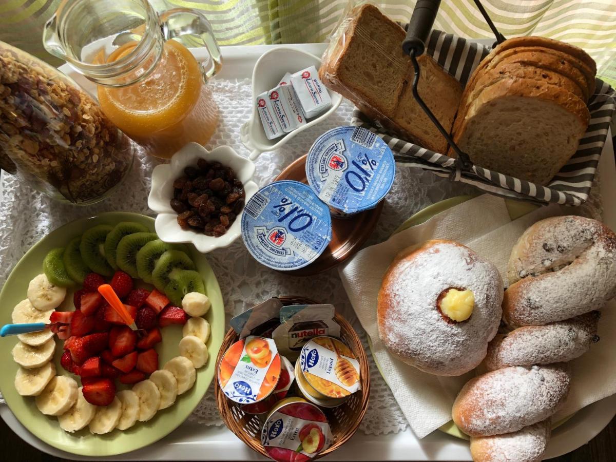 B&B Roomantic & Piscina Idromassaggio 체팔루 외부 사진