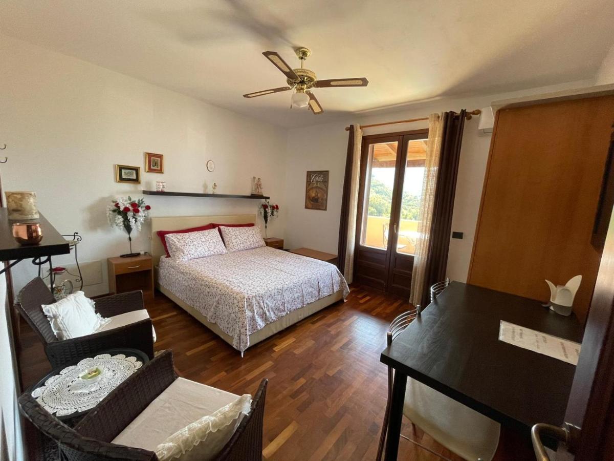 B&B Roomantic & Piscina Idromassaggio 체팔루 외부 사진