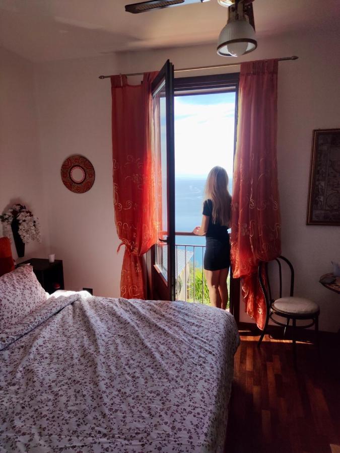 B&B Roomantic & Piscina Idromassaggio 체팔루 외부 사진